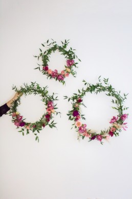 Wreath decoration made by the workshop Lilas Wood wedding florist Auvergne & Rhône alpes.